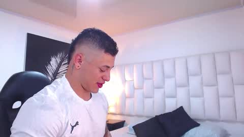 Snapshot of jeremy_lane chatting on March 2, 11:55 pm Jeremy lane online show from March 2, 11:55 pm