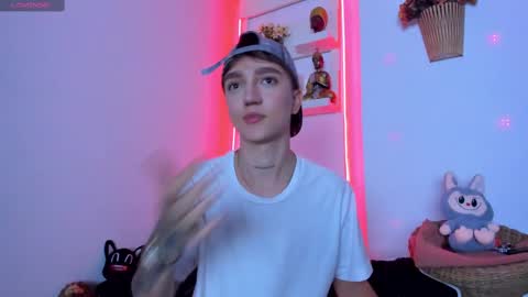 Snapshot of jeremy_salvatore_ chatting on October 29, 4:59 am jero independent model online show from October 29, 4:59 am