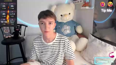 jero independent model online show from March 20, 5:56 am