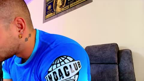 Snapshot of jeremylowe chatting on February 18, 5:42 pm Jeremy Lowe online show from February 18, 5:42 pm