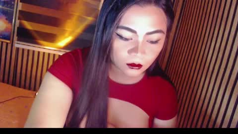 Snapshot of jerkinglexie chatting on February 12, 1:19 am LEXIE online show from February 12, 1:19 am