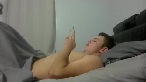 Snapshot of jerkjon1692 chatting on January 13, 6:51 am jerkjon1692 online show from January 13, 6:51 am