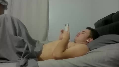 Snapshot of jerkjon1692 chatting on January 14, 8:20 am jerkjon1692 online show from January 14, 8:20 am