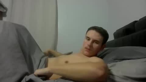 Snapshot of jerkjon1692 chatting on January 17, 2:27 am jerkjon1692 online show from January 17, 2:27 am