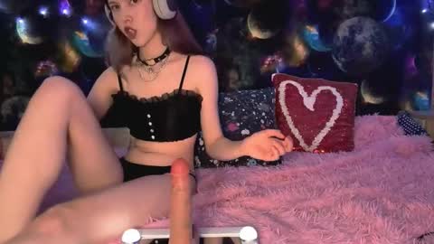 jerrienyhan online show from November 8, 1:33 pm