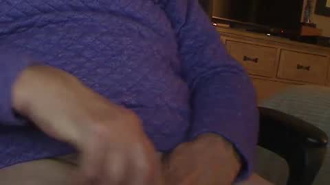 Snapshot of jerryb19027 chatting on January 15, 9:41 pm jerryb19027 online show from January 15, 9:41 pm