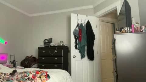 Snapshot of jerryjameson chatting on January 19, 2:04 am Jerry Jameson online show from January 19, 2:04 am