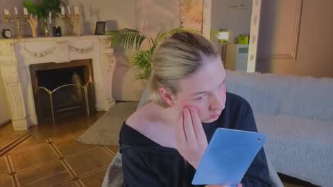 jes_solar online show from September 28, 12:21 pm