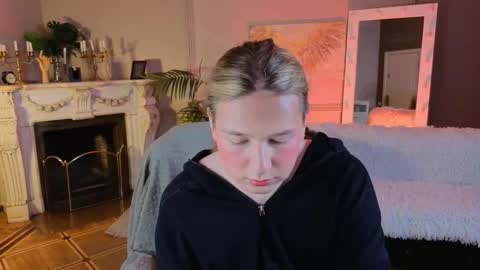 jes_solar online show from October 3, 11:07 am