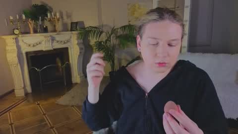 jes_solar online show from October 10, 10:47 am