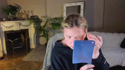 jes_solar online show from October 27, 8:57 pm