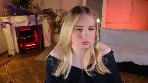 jes_solar online show from October 29, 10:22 pm