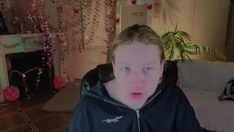 jes_solar online show from March 1, 10:01 pm