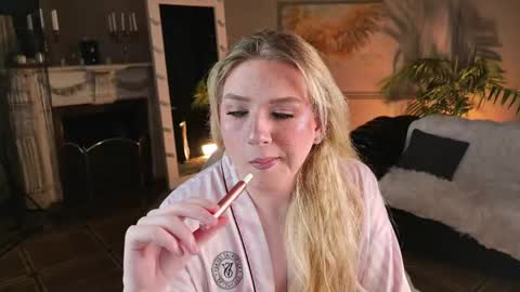 jes_solar online show from May 19, 9:10 pm