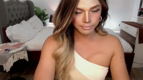 Snapshot of jesie_hot69 chatting on January 20, 2:03 pm jesie_hot69 online show from January 20, 2:03 pm