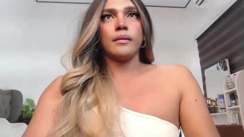 Snapshot of jesie_hot69 chatting on February 20, 9:09 pm jesie_hot69 online show from February 20, 9:09 pm