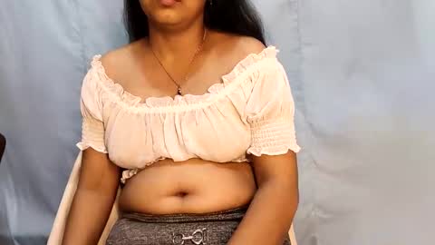 Jesmin online show from May 15, 9:49 am