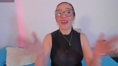 jessica herreraToday I will be your devil and you my victim online show from April 28, 9:53 pm