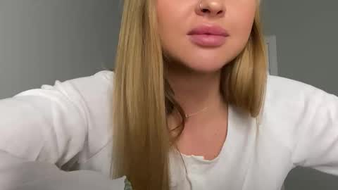 Jess online show from February 2, 3:22 pm