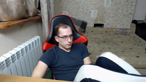 Jess online show from March 8, 9:08 pm