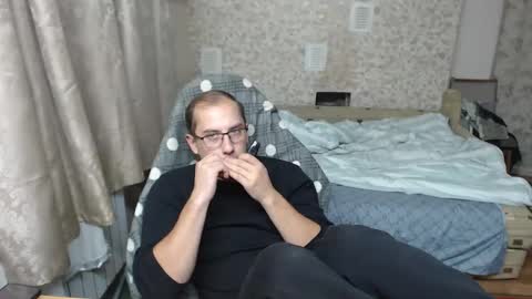 Snapshot of jess_nest chatting on October 1, 10:05 pm Jess online show from October 1, 10:05 pm