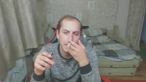 Snapshot of jess_nest chatting on October 22, 11:15 pm Jess online show from October 22, 11:15 pm