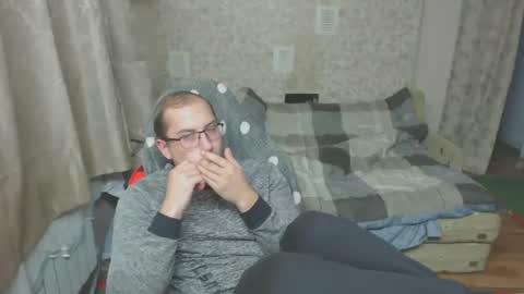 Snapshot of jess_nest chatting on October 24, 4:47 pm Jess online show from October 24, 4:47 pm