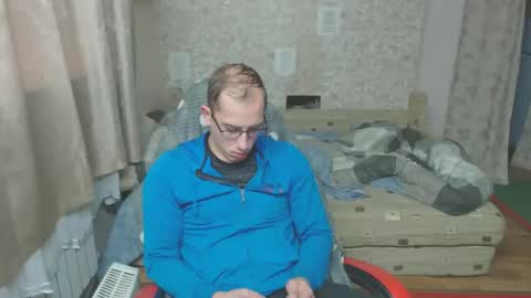 Snapshot of jess_nest chatting on October 27, 12:42 pm Jess online show from October 27, 12:42 pm