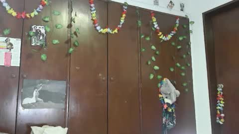 Snapshot of jess_sweett chatting on February 1, 6:06 pm Jessica online show from February 1, 6:06 pm