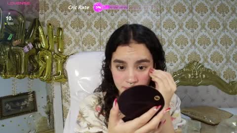 Snapshot of jessb1_ chatting on April 1, 7:33 pm Jess online show from April 1, 7:33 pm