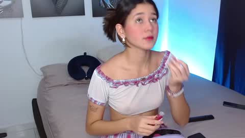 Snapshot of jessdant_luv chatting on January 6, 5:30 am Hello we are Jesse and Dante. online show from January 6, 5:30 am