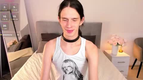 Snapshot of jesse_rayne chatting on October 4, 5:49 am Jesse online show from October 4, 5:49 am