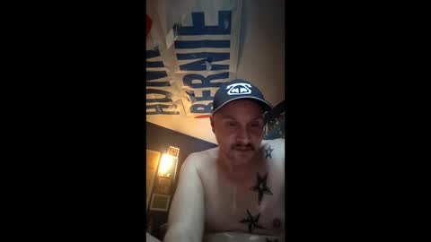 jessebigballsyyz online show from April 29, 10:38 pm