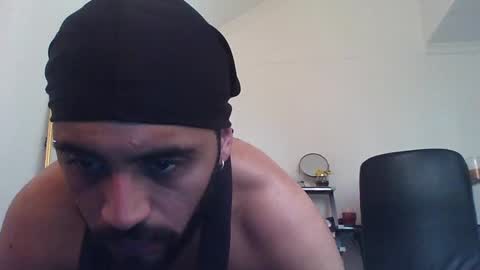 Angel  Demon online show from December 3, 6:06 pm