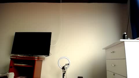 Snapshot of jessi_4 chatting on March 4, 4:13 pm Yessik Rodriguez online show from March 4, 4:13 pm