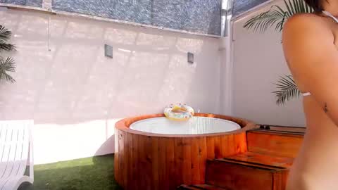 Snapshot of jessi_powel chatting on March 14, 1:38 pm Jess online show from March 14, 1:38 pm