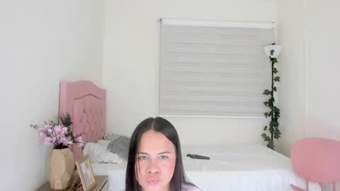 Snapshot of jessi_powel chatting on April 4, 1:08 pm Jess online show from April 4, 1:08 pm