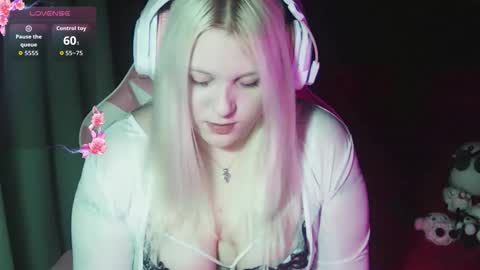 Snapshot of jessiangels chatting on October 29, 10:22 pm jessiangels online show from October 29, 10:22 pm