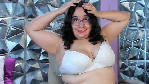 Snapshot of jessica_bosch chatting on April 1, 1:28 am Jessica online show from April 1, 1:28 am