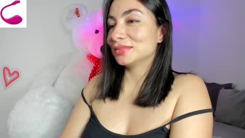 Snapshot of jessica_davis1 chatting on February 15, 6:44 am JESS online show from February 15, 6:44 am