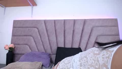 Jessica Kraft online show from October 12, 1:15 am