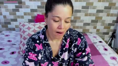 jessimodel independient online show from May 20, 1:01 am
