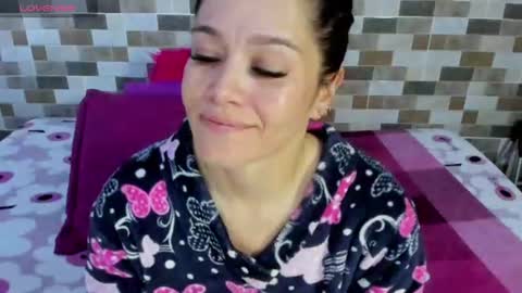 Snapshot of jessica_robertss chatting on June 30, 9:27 pm jessimodel independient online show from June 30, 9:27 pm