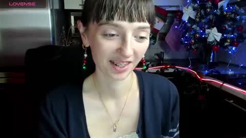 Snapshot of jessicaforris chatting on December 17, 10:44 am jessicaforris online show from December 17, 10:44 am