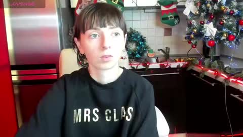 Snapshot of jessicaforris chatting on January 2, 7:44 am jessicaforris online show from January 2, 7:44 am