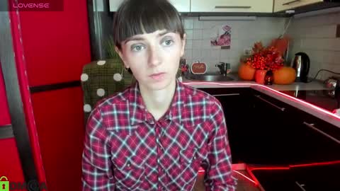 jessicaforris online show from October 17, 7:11 am