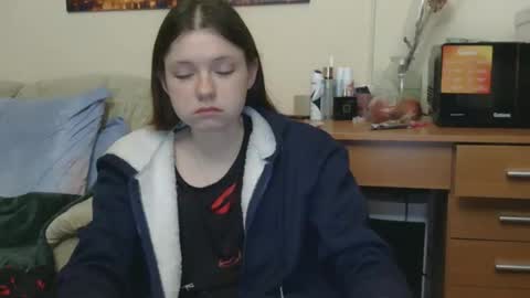Snapshot of jessicaholland1 chatting on May 16, 6:39 pm jessicaholland1 online show from May 16, 6:39 pm