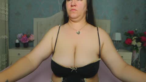 single mommy online show from May 17, 3:26 am