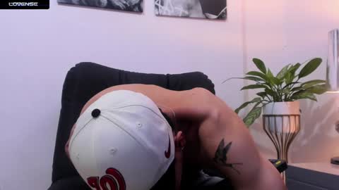 Snapshot of jessid_cutson chatting on January 9, 2:01 am Jessid online show from January 9, 2:01 am