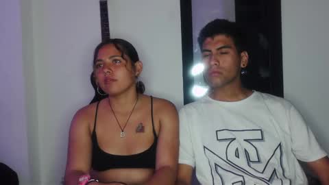 Snapshot of jessie_wild chatting on January 3, 3:33 pm jessie_wild online show from January 3, 3:33 pm